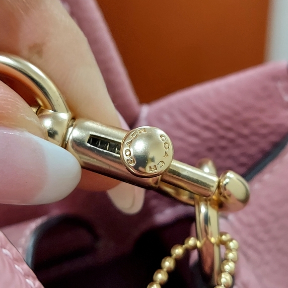 Coach Mini Crossbody (NWOT) Never Used. New. Price Is Negotiable - Picture 12 of 17